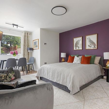 King Studio Apartment With Garden And Parking Илинг Экстерьер фото